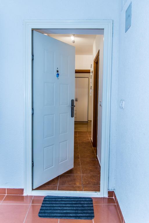 Apartment Roko 奥西耶克 外观 照片